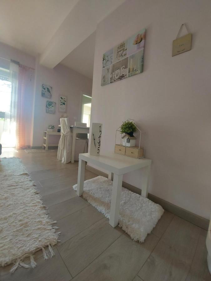 La Pineta - Delightful Small Apartment Near The City Center LʼAquila Екстериор снимка