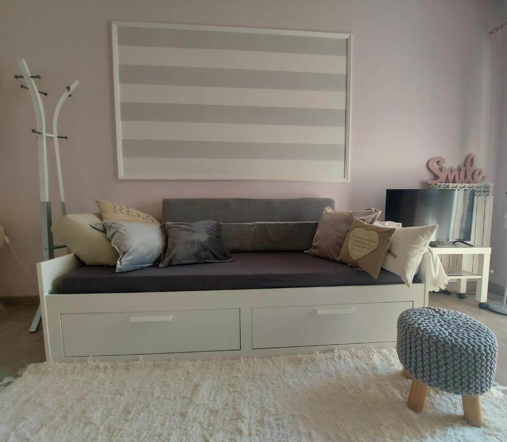 La Pineta - Delightful Small Apartment Near The City Center LʼAquila Екстериор снимка